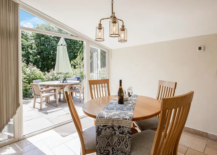 Walnut Holiday home Cloughton