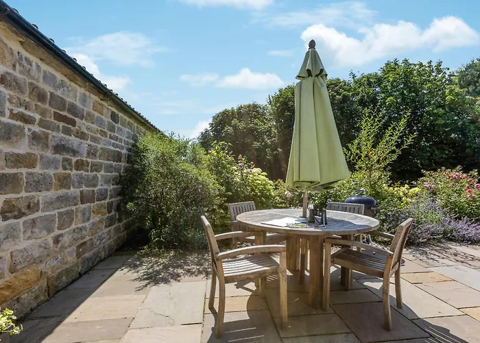 Walnut Holiday home Cloughton